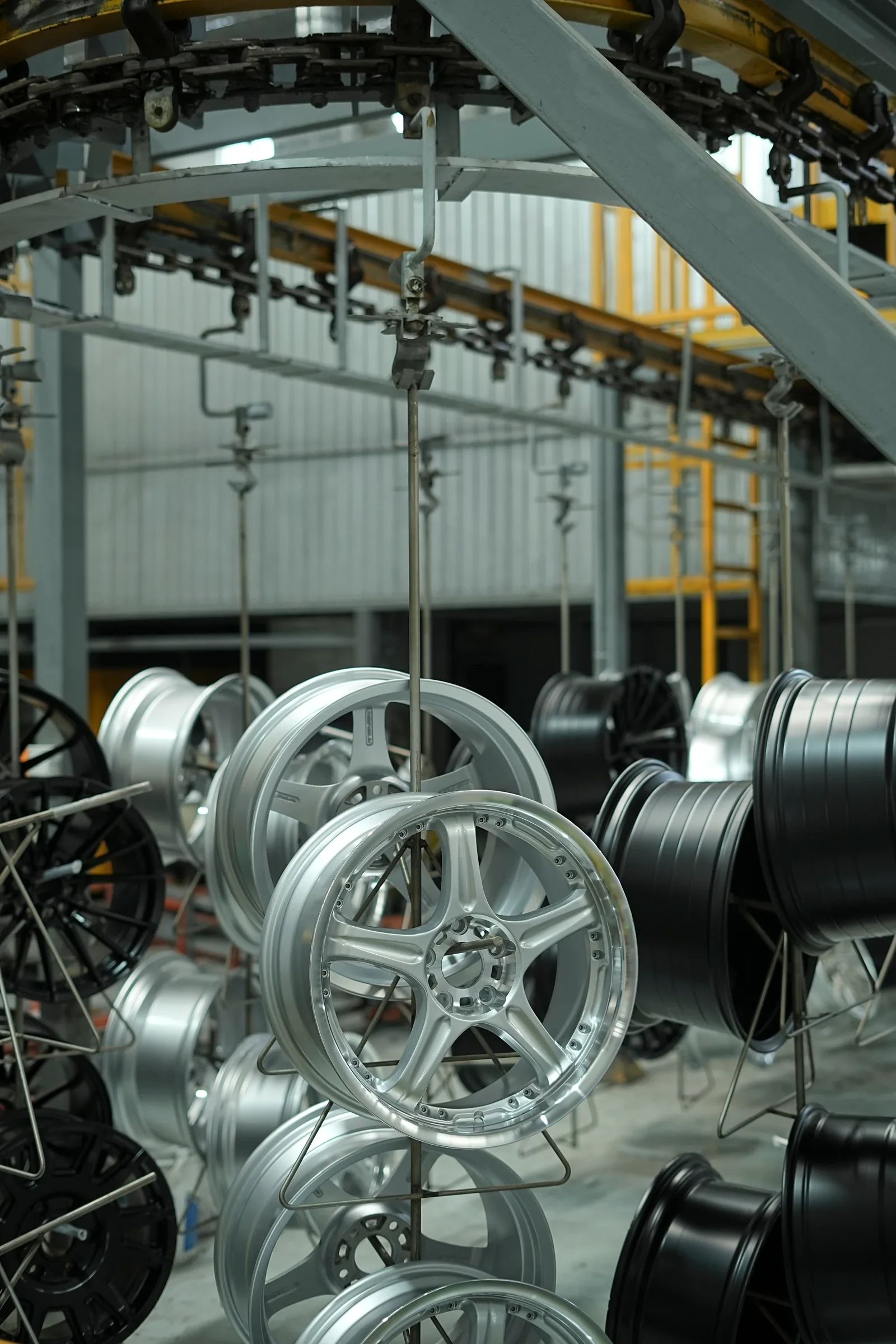 Multi-spoke wheels in production